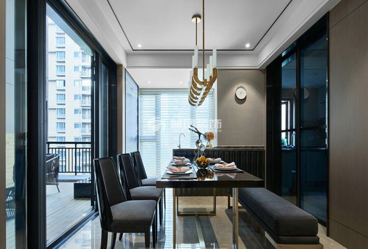 陽(yáng)臺(tái)推拉門定制裝修效果圖